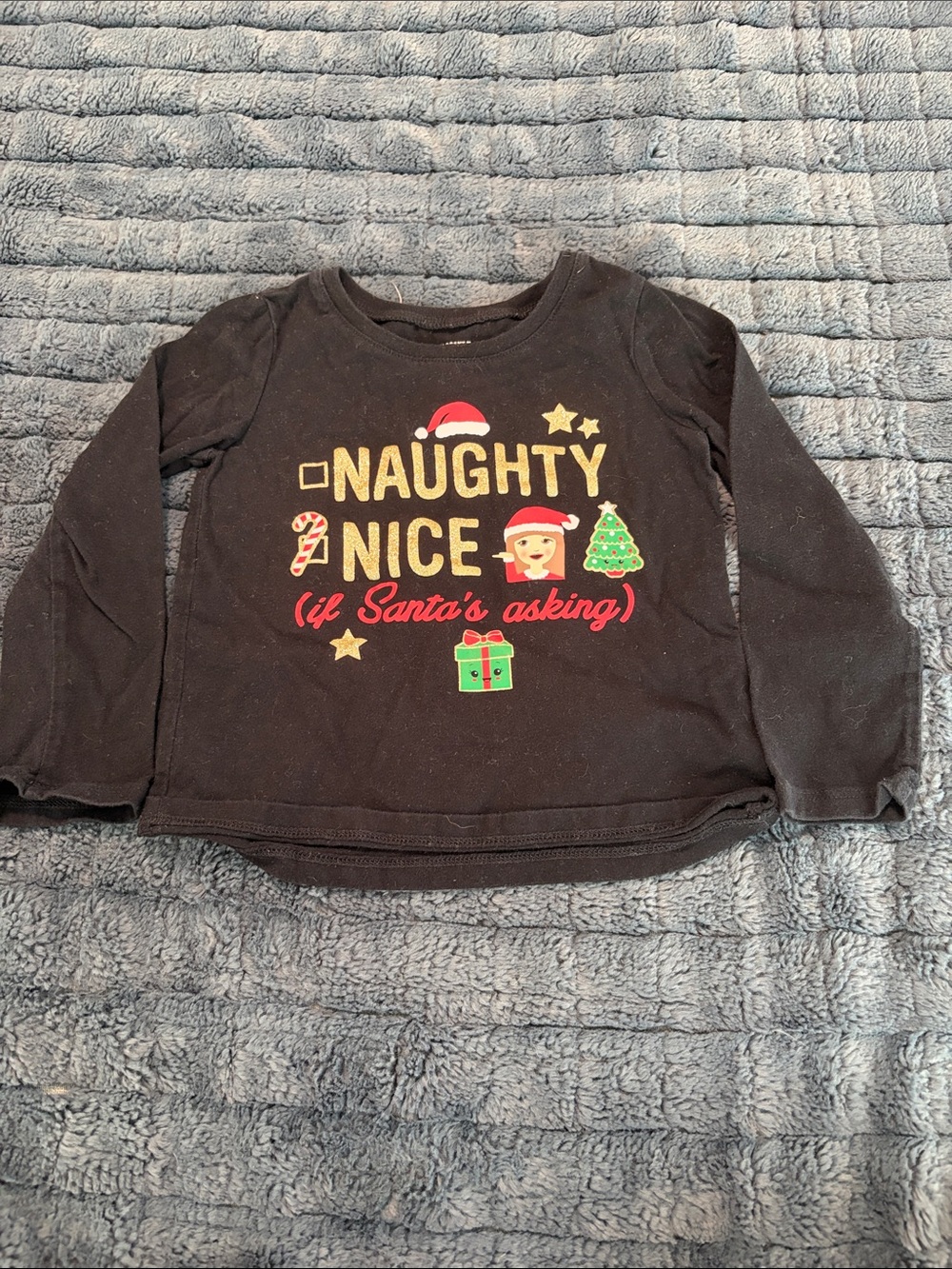 Kids' Black Long-Sleeve Holiday Graphic Tee - Naughty or Nice
